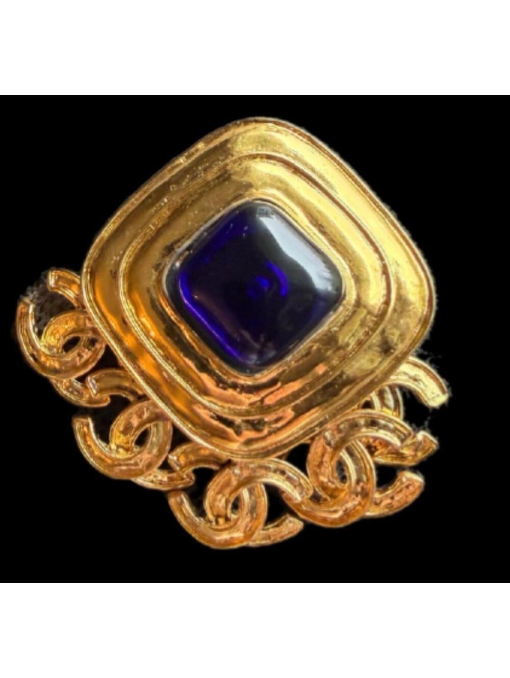 Chanel vintage blue glass Gripoix XL CC brooch